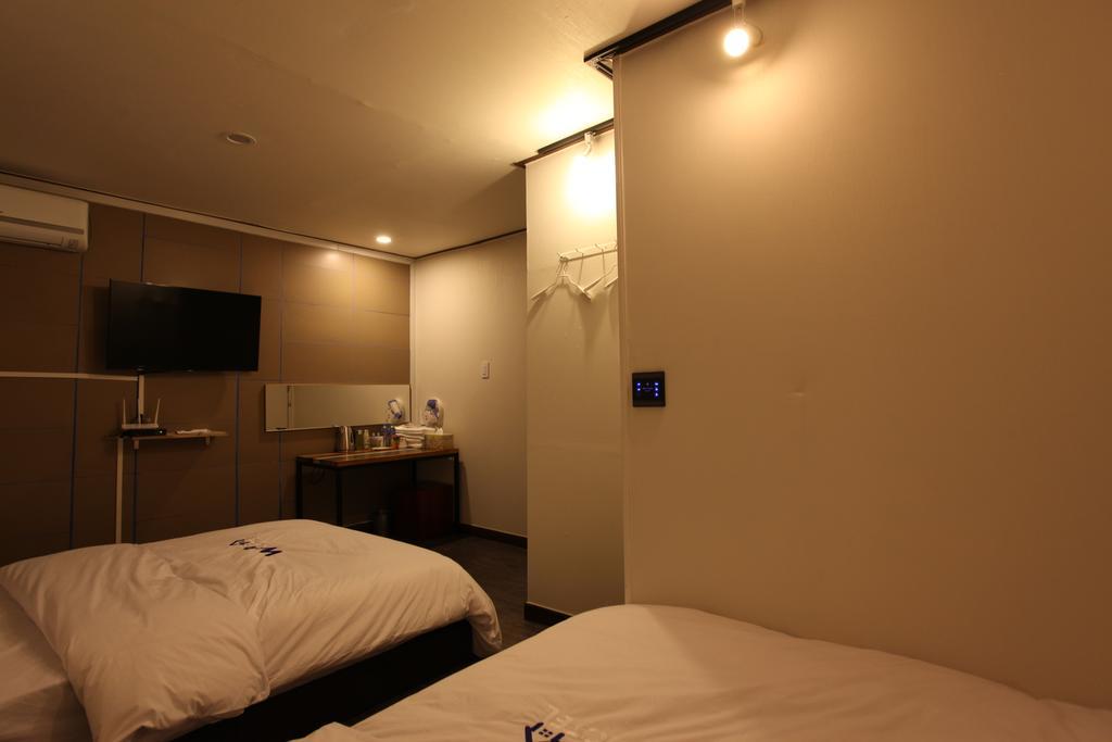 W Mini Hotel Dongdaemoon Seul Exterior foto