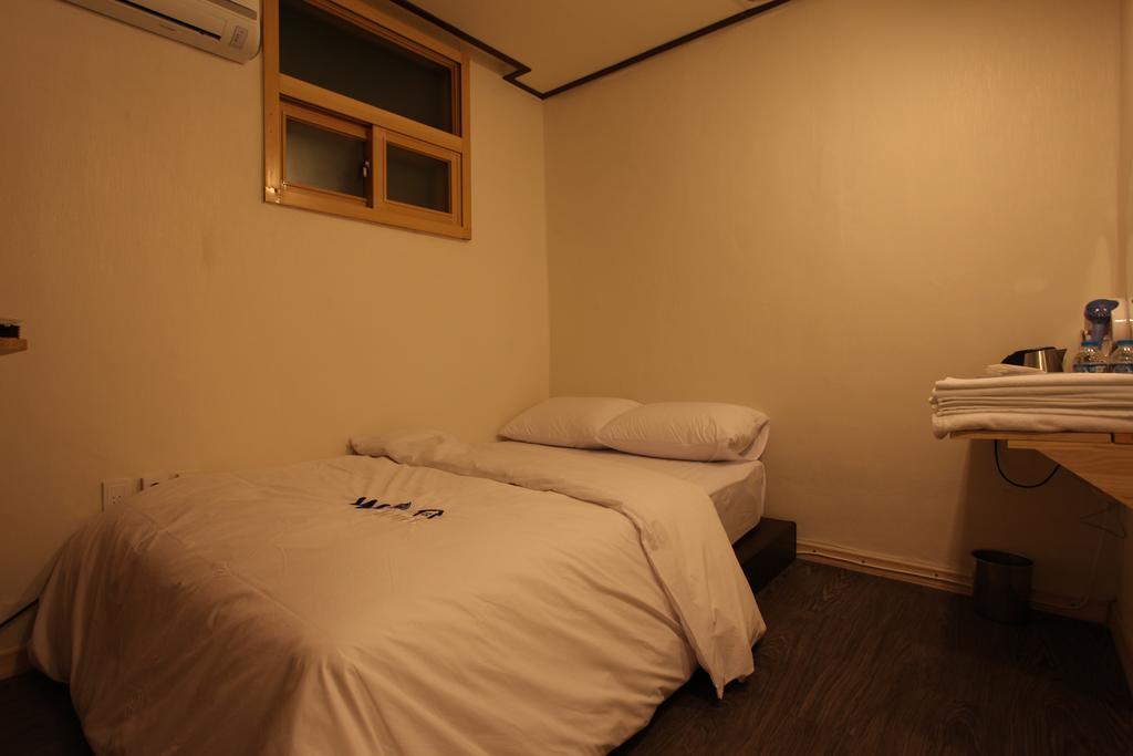 W Mini Hotel Dongdaemoon Seul Exterior foto