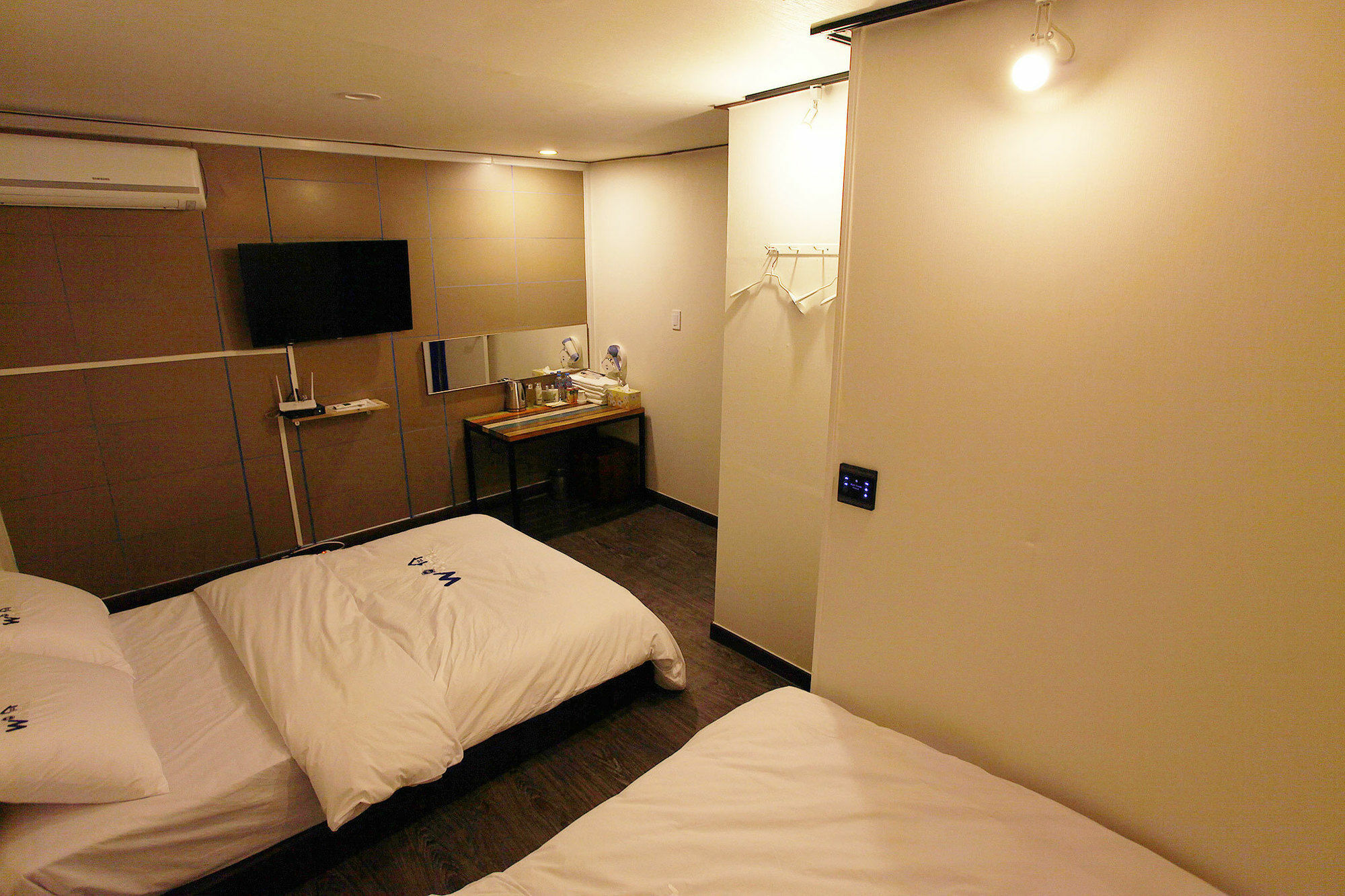 W Mini Hotel Dongdaemoon Seul Exterior foto